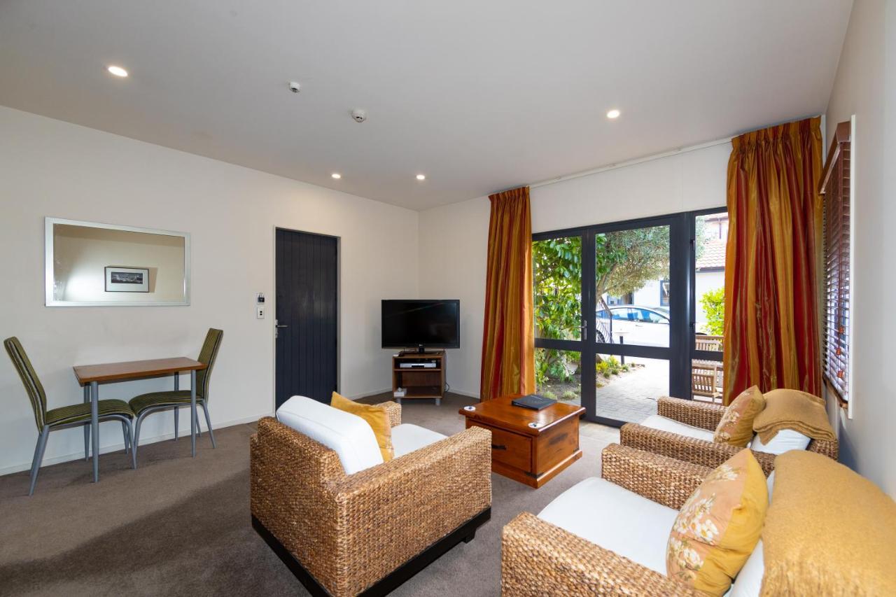 Harvest Lodge Motel Havelock North Exterior foto
