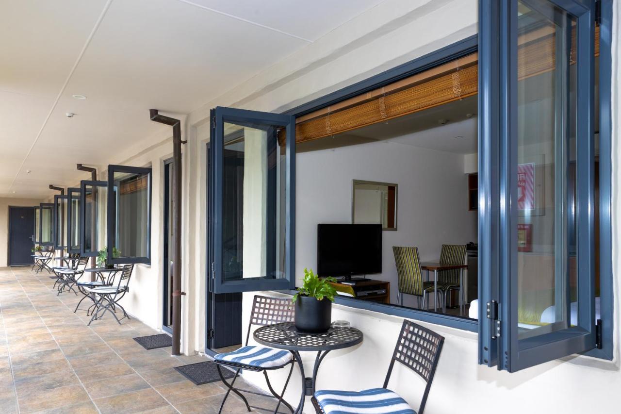 Harvest Lodge Motel Havelock North Exterior foto